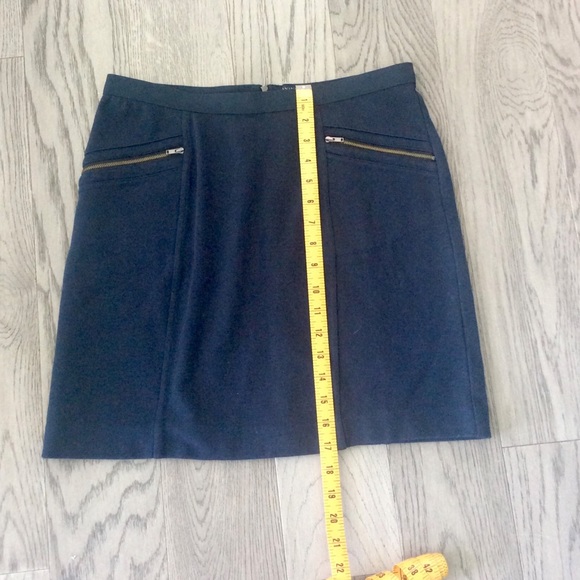 BANANA REPUBLIC NAVY BLUE STRETCH SKIRT. Size 6 - Picture 7 of 7